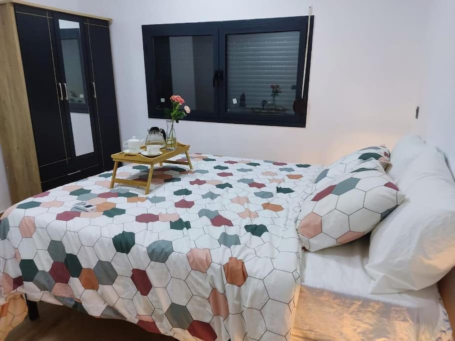 Superbe Appartement Avec Parking Gratuit Et Garde داكاغْ المظهر الخارجي الصورة